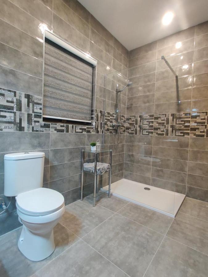Close To Airport, Double Bedroom, Sofa-Bed, Private Bathroom For Adults And Children Aged 10 And Over Only Gudja Eksteriør billede